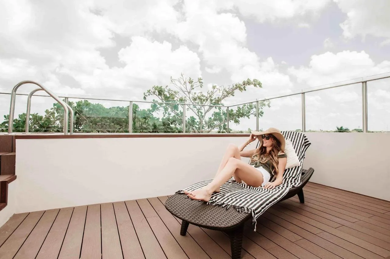 Treetop Cozumel Aparthotel
