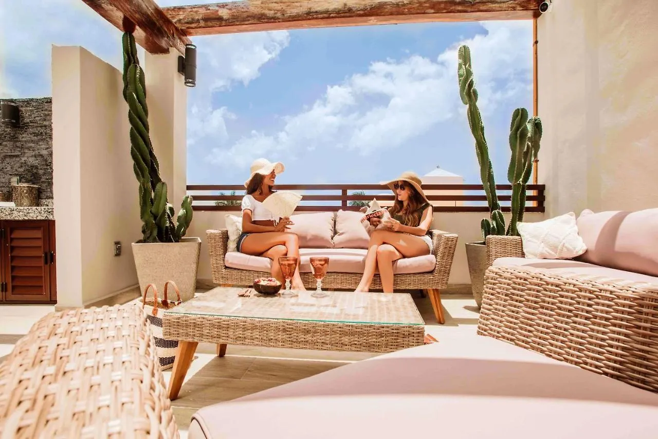 Treetop Cozumel Aparthotel